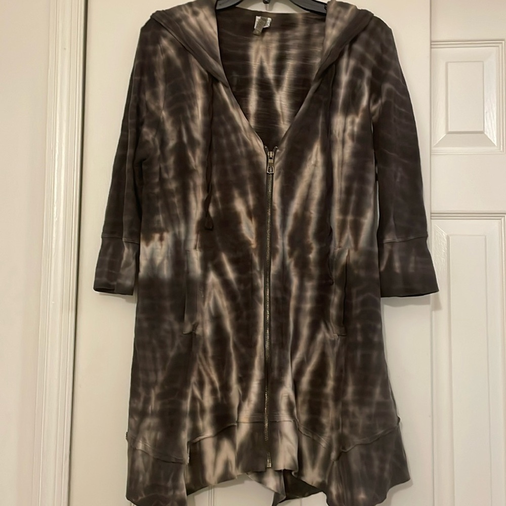 2/$15 3/$20🌹 XCVI tie-dye jacket size medium